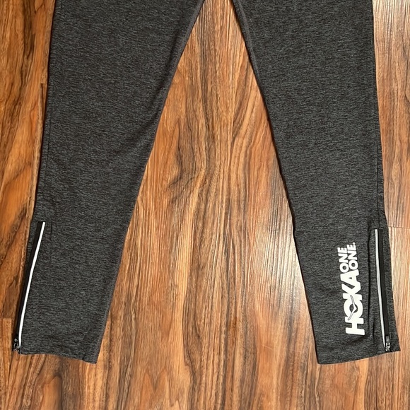 Hoka x Rabbit Performance Jogger - Picture 4 of 12